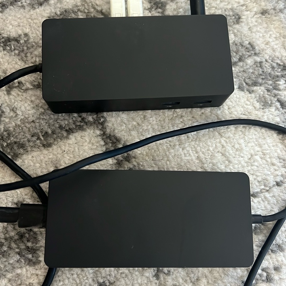 Microsoft surface dock